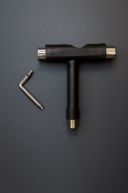 T Skate Tool