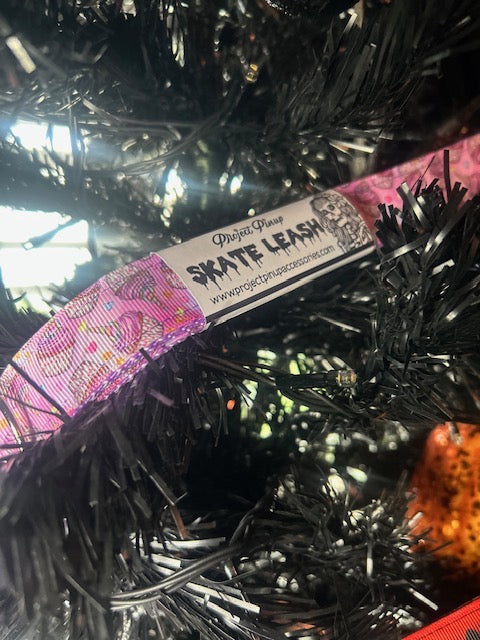 Project Pinup Skate Leash