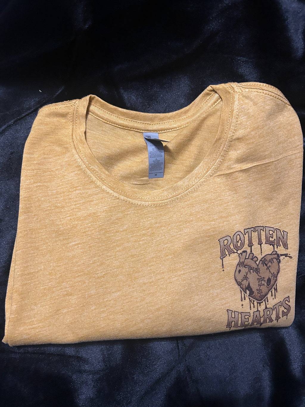 Rotten Rad Tee-💛GOLDIE 💛